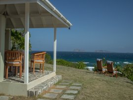 Crescent Beach Villa - Luxury Bequia Rental