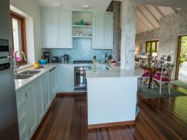 Crescent Beach Villa - Luxury Bequia Rental